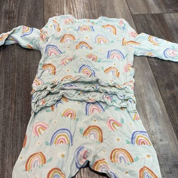 Angel Dear x Spearmint Love 6-12 month zippered tie dye romper & rainbow pajama - Picture 11 of 12